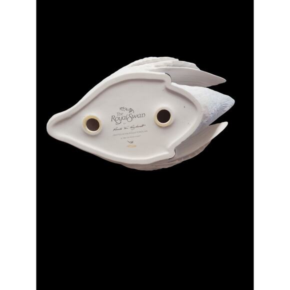 Vintage "The Royal Swan" Bisque Porcelain Swan; Van Ruyckevelt for Franklin Mint - Picture 7 of 8